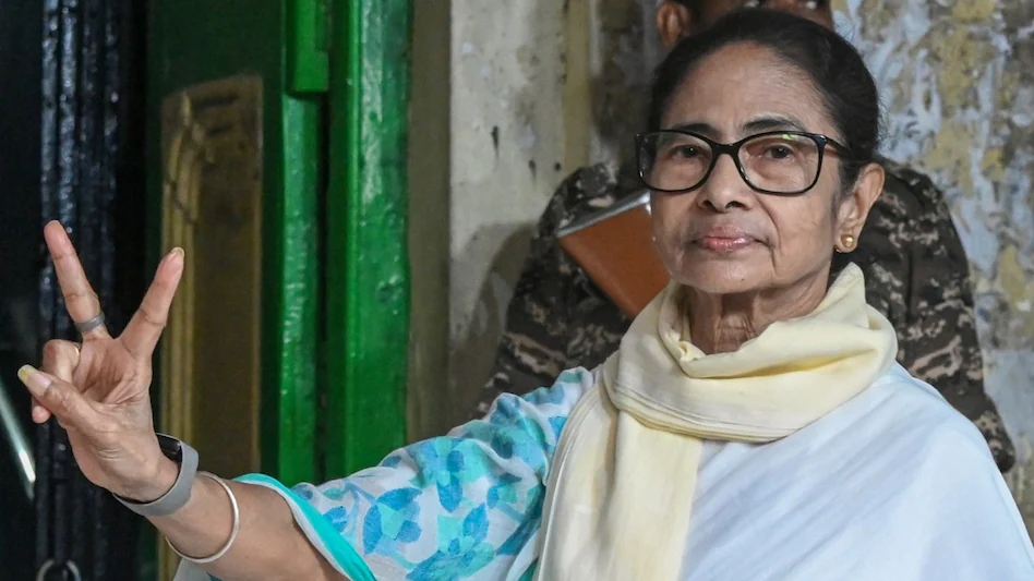 बंगाल चुनाव में एग्जिट पोल पर ममता बनर्जी का बड़ा हमला, कहा- ‘TMC 200+ सीटों के साथ बनाएगी सरकार